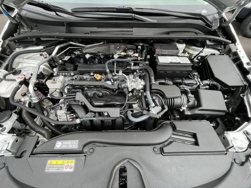 Used 2025 Toyota Corolla LE FWD image 27