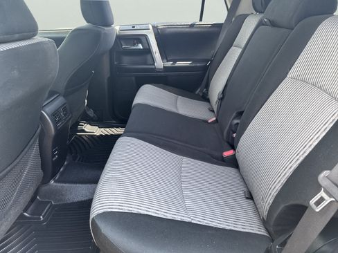 Used 2016 Toyota 4Runner SR5 AWD/4WD image 18