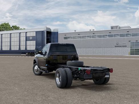 New 2026 RAM 4500 Tradesman w/ Chrome Appearance Group AWD/4WD image 3