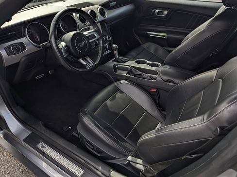 Used 2023 Ford Mustang Premium image 9