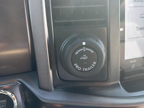 New 2025 Ford F150 Platinum w/ FX4 Off-Road Package image 29