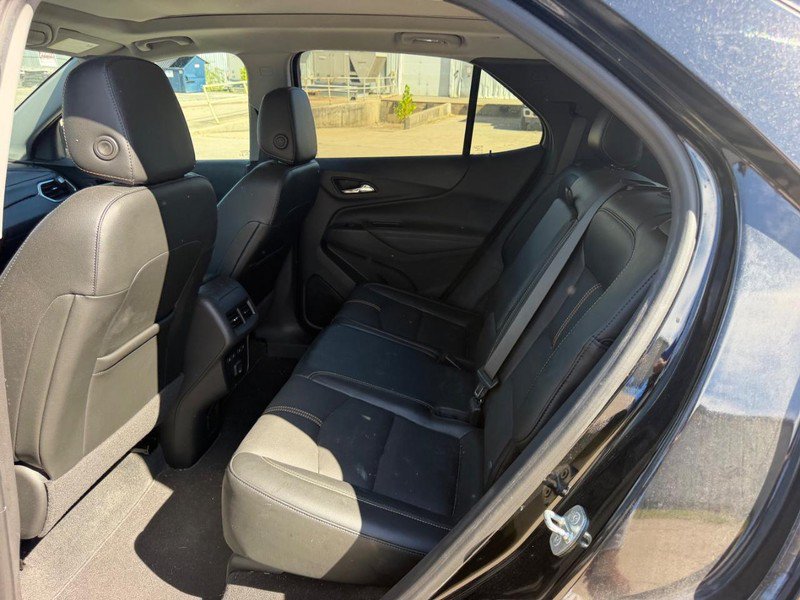 Used 2023 Chevrolet Equinox Premier FWD image 8