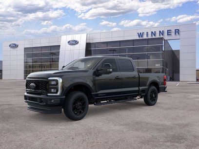New 2026 Ford F250 Lariat w/ Black Appearance Package