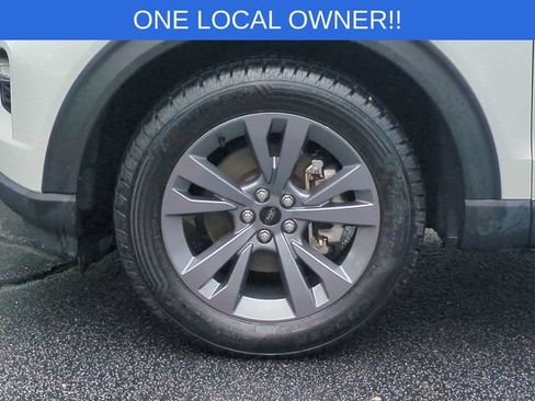 Used 2023 Ford Explorer XLT w/ Equipment Group 202A AWD/4WD image 10