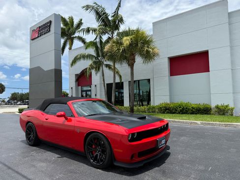 Used 2015 Dodge Challenger SRT Hellcat image 52