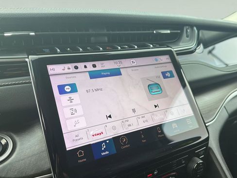 Used 2023 Jeep Grand Cherokee 4WD 4xe image 17