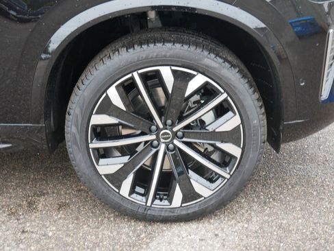 New 2026 Volvo XC90 B6 Ultra image 4