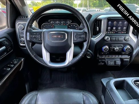 Used 2020 GMC Sierra 1500 SLT w/ X31 Off-Road Package AWD/4WD image 11