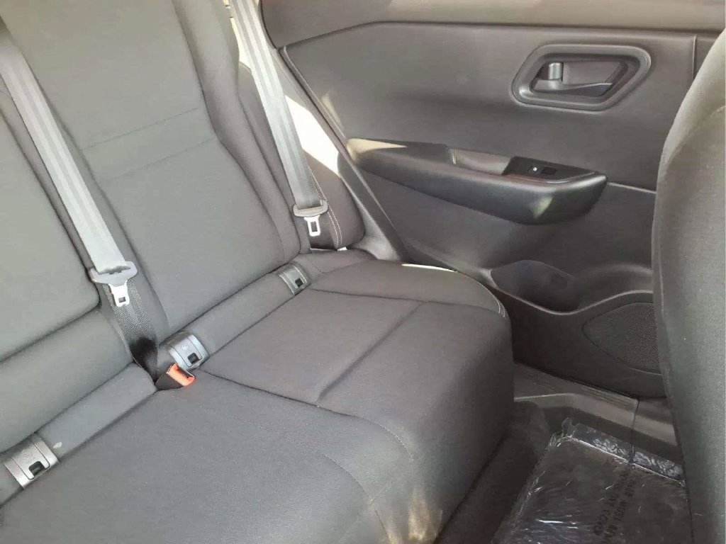 Certified 2025 Nissan Rogue S FWD image 17