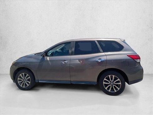 Used 2013 Nissan Pathfinder S AWD/4WD image 8