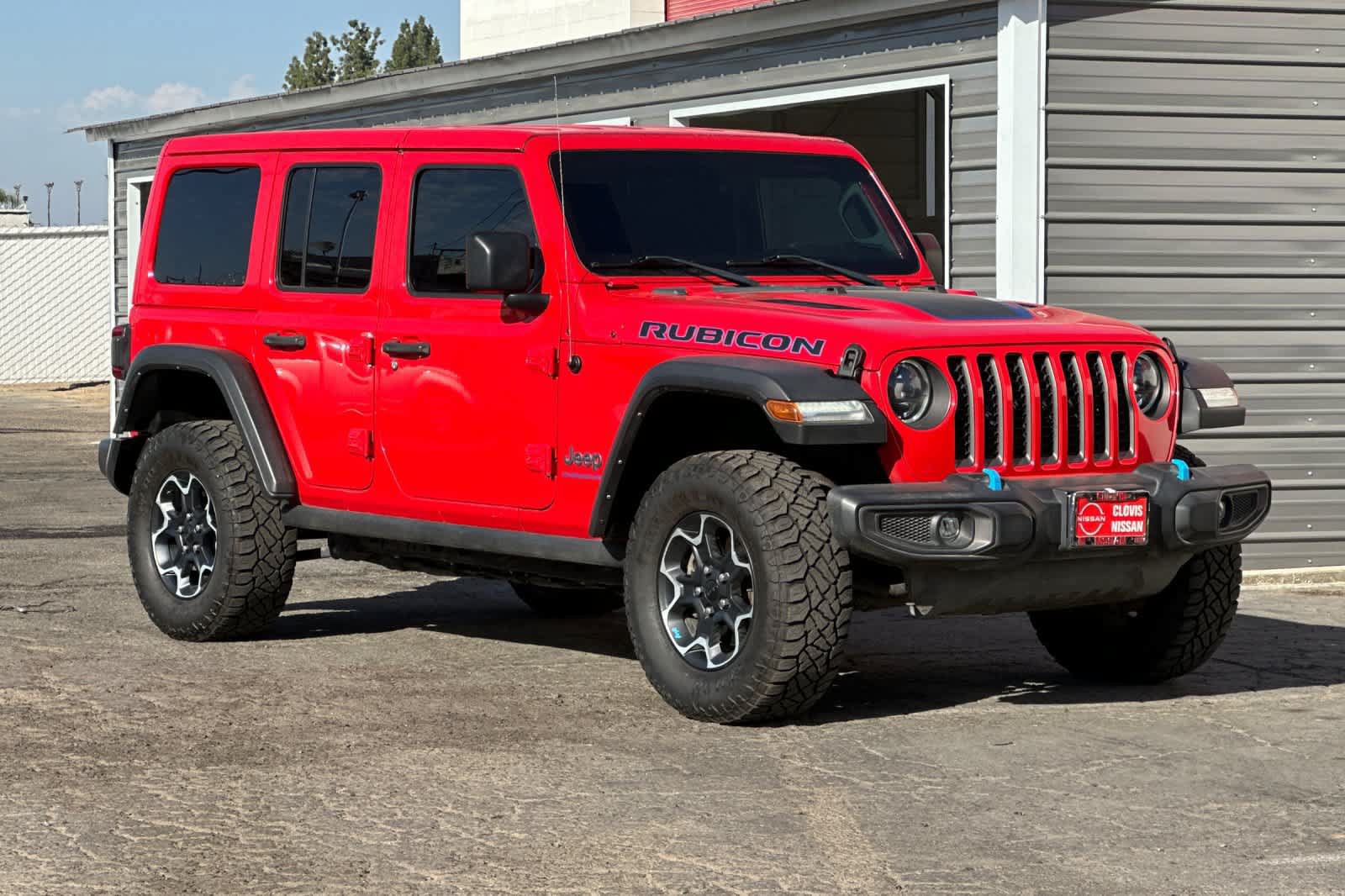 Used 2023 Jeep Wrangler Unlimited Rubicon 4xe w/ Cold Weather Group AWD/4WD image 10