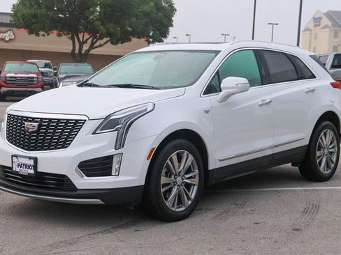 Used 2024 Cadillac XT5 Premium Luxury image 6