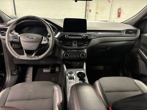 Used 2025 Ford Escape ST-Line Select image 28