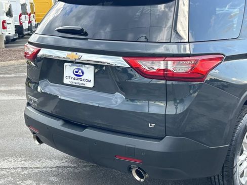 Used 2021 Chevrolet Traverse LT FWD image 13