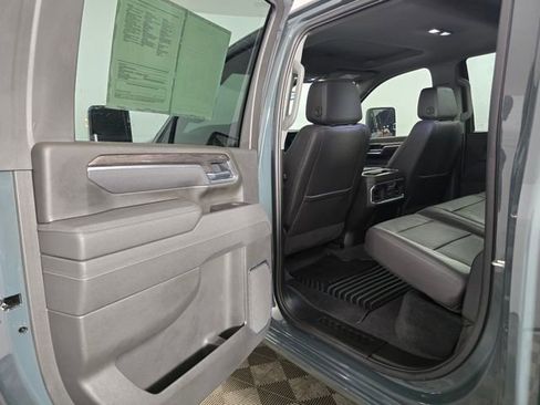 Used 2025 Chevrolet Silverado 3500 LTZ w/ LTZ Premium Package image 16