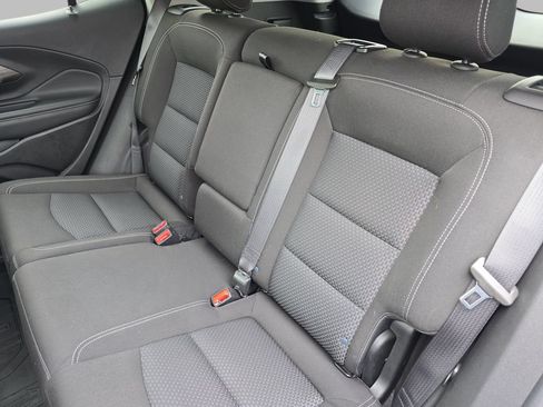 Used 2024 GMC Terrain SLE w/ Driver Convenience Package FWD image 15