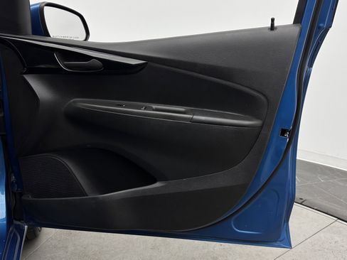 Used 2021 Chevrolet Spark LT FWD image 31