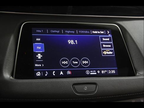 Used 2022 Cadillac XT4 Premium Luxury w/ Technology Package AWD/4WD image 11