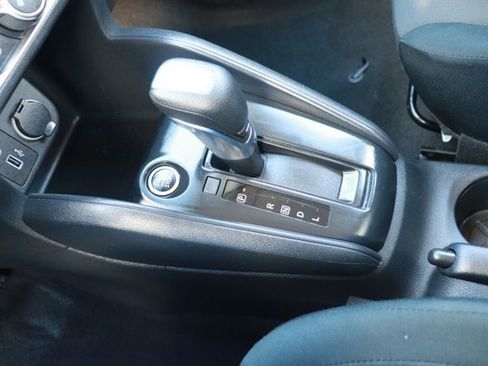 Used 2024 Nissan Kicks S image 16