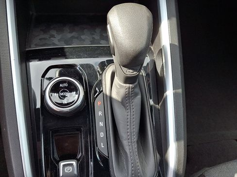Certified 2024 Chevrolet Colorado Trail Boss w/ Advanced Trailering Package AWD/4WD image 14