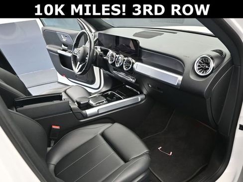 Used 2023 Mercedes-Benz EQB 300 4MATIC image 26