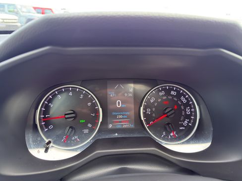 Certified 2022 Toyota RAV4 XLE w/ Convenience Package FWD image 15