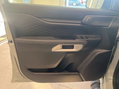 Used 2024 Ford Ranger XLT image 11