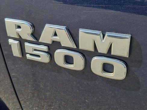 Used 2017 RAM 1500 Lone Star AWD/4WD image 9