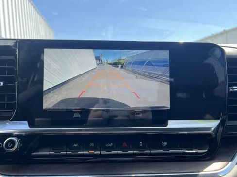 Used 2024 GMC Sierra 1500 SLT image 33