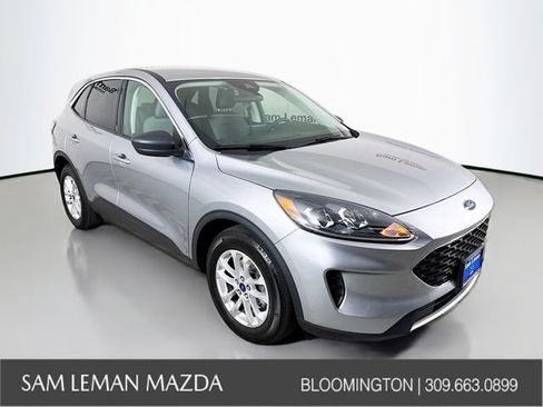 Used 2022 Ford Escape SE FWD image 1