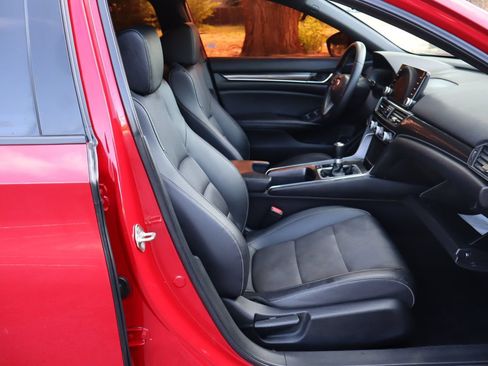 Used 2019 Honda Accord Sport image 21
