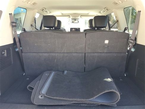Used 2023 Nissan Armada SL w/ Captain's Chairs Package image 8