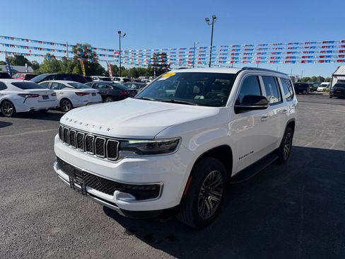 Used 2024 Jeep Wagoneer Series II AWD/4WD image 9