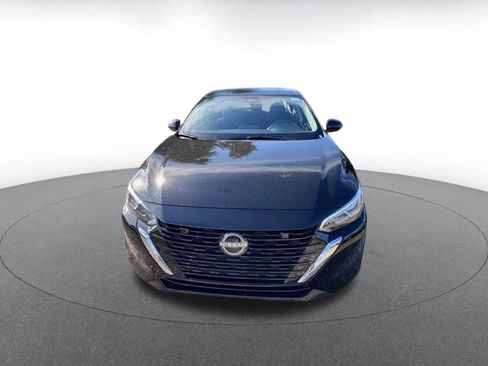 Used 2025 Nissan Sentra S image 3