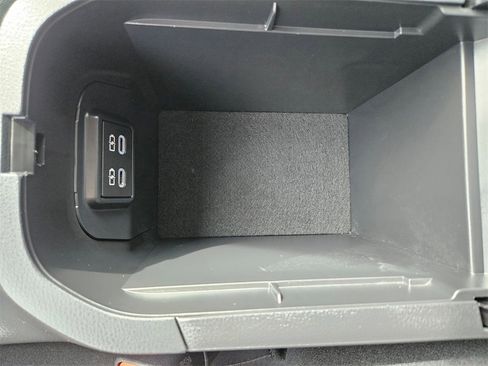 Used 2025 Toyota RAV4 LE image 29