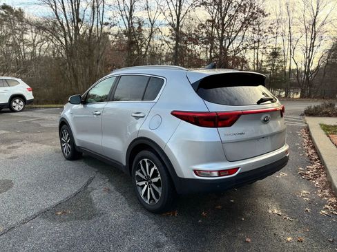 Used 2017 Kia Sportage EX w/ EX Technology Package AWD/4WD image 7