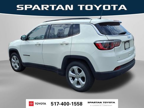 Used 2019 Jeep Compass Latitude w/ Popular Equipment Group FWD image 9