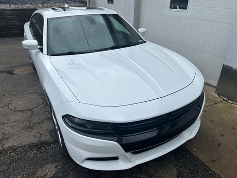 Certified 2022 Dodge Charger SXT w/ Cold Weather Package image 7