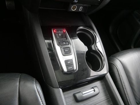 Used 2019 Honda Pilot Touring image 24