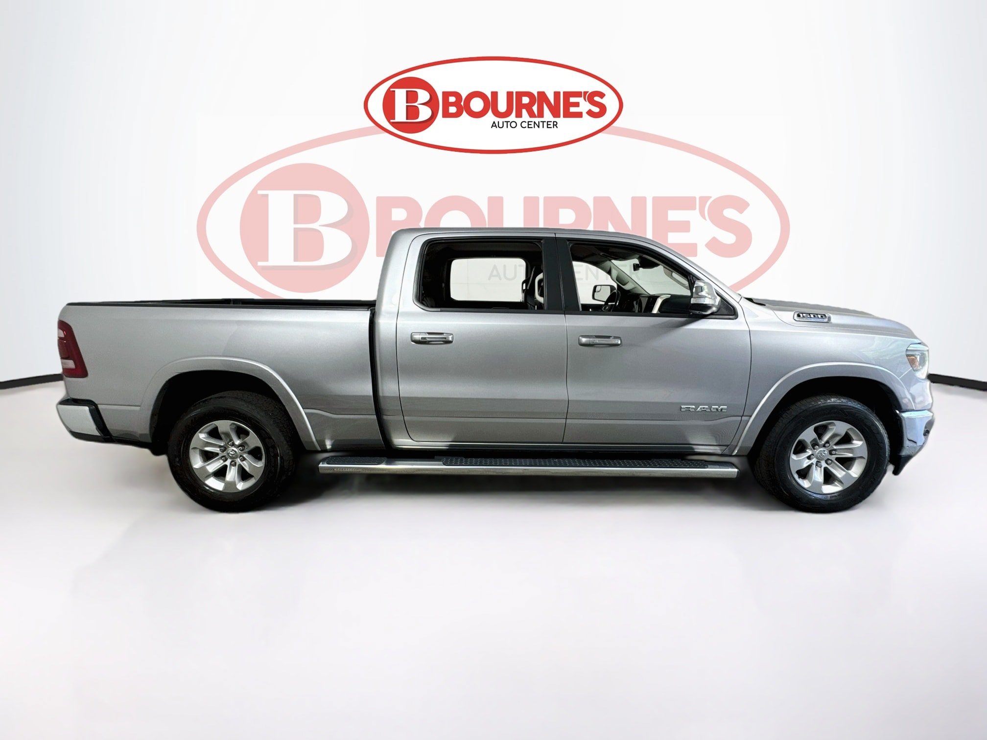 Used 2022 RAM 1500 Laramie AWD/4WD image 10