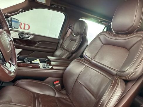 Used 2019 Lincoln Navigator Black Label image 11