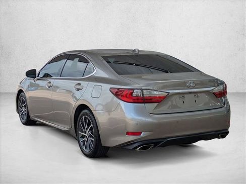 Used 2018 Lexus ES 350 w/ Luxury Package w/Wood Trim FWD image 7
