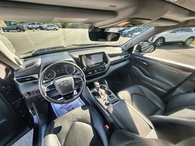 Used 2022 Toyota Highlander Limited AWD/4WD image 21