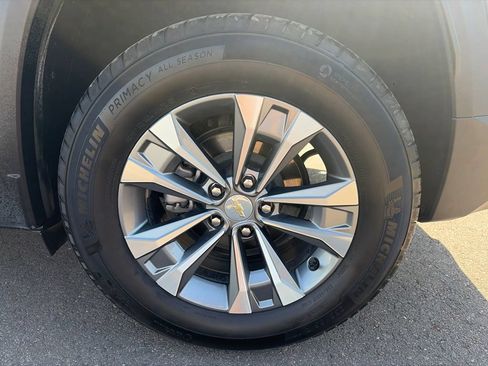 Used 2025 Chevrolet Equinox LT w/ Convenience Package II AWD/4WD image 30