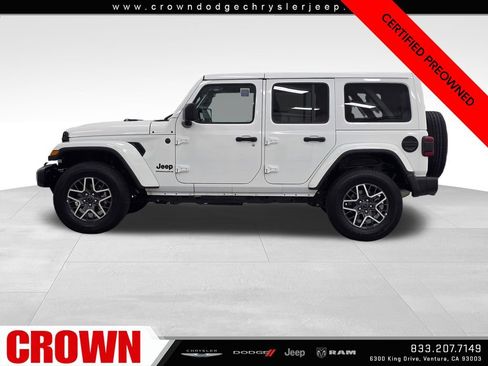 Certified 2025 Jeep Wrangler Unlimited Sahara AWD/4WD image 4