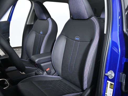 Used 2025 MINI Cooper Countryman S w/ Comfort Package Max image 23