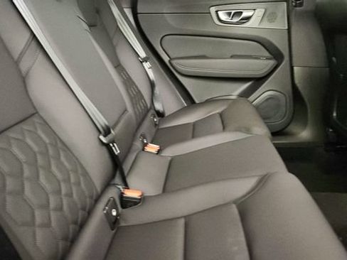 Used 2026 Volvo XC60 B5 Core AWD/4WD image 31