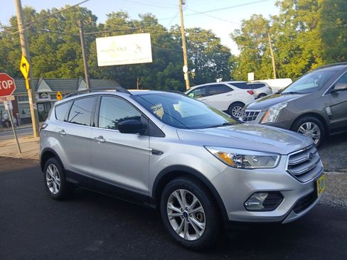 Used 2018 Ford Escape SE AWD/4WD image 29