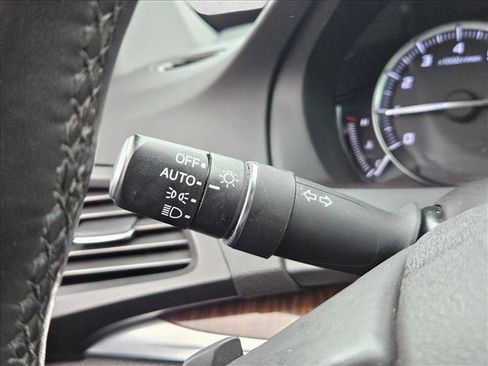 Used 2018 Acura MDX FWD image 15