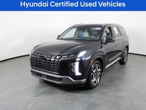 Used 2023 Hyundai Palisade Limited image 2